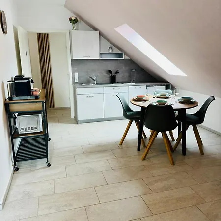 Modern Wohnen Mit Smarttv, Arbeitsplatz Und Kueche Appartamento *