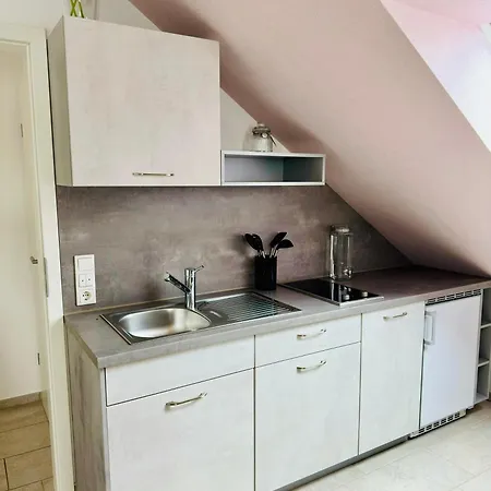 Modern Wohnen Mit Smarttv, Arbeitsplatz Und Kueche Appartamento *