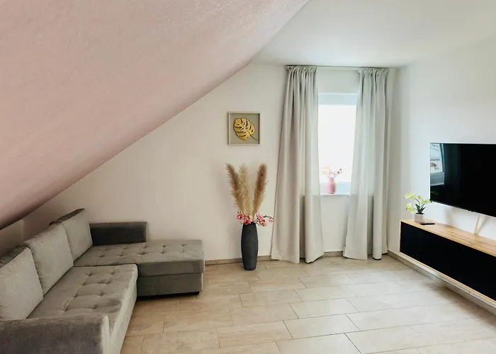 Apartman Modern Wohnen Mit Smarttv, Arbeitsplatz Und Kueche Bad Oeynhausen